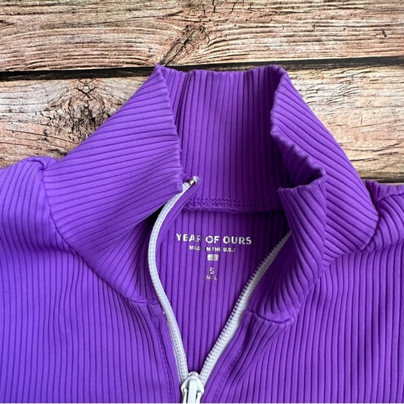 FINAL⬇️EUC💜RARE PURPLE YEAR OF OURS WORKOUT SET - Picture 3 of 6